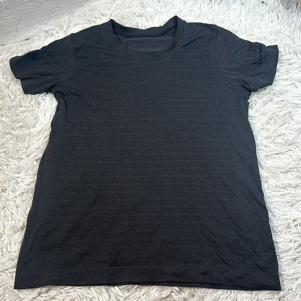 Lululemon Breeze By Short Sleeve *Squad Black / Black